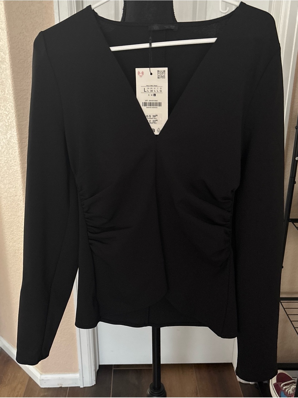 Zara Black V-Neck Long Sleeve Ruched Waist Top
